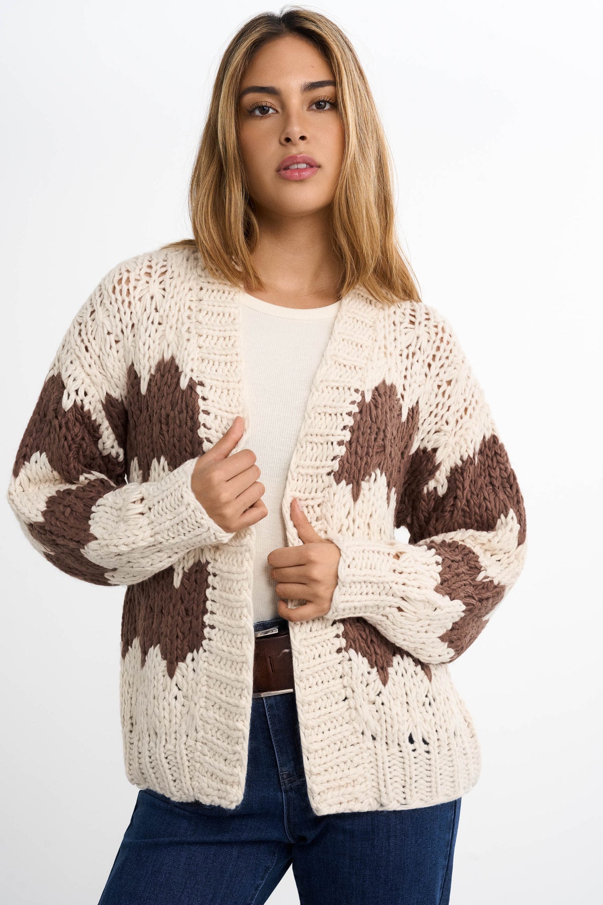 Grobgewirkte Strickjacke