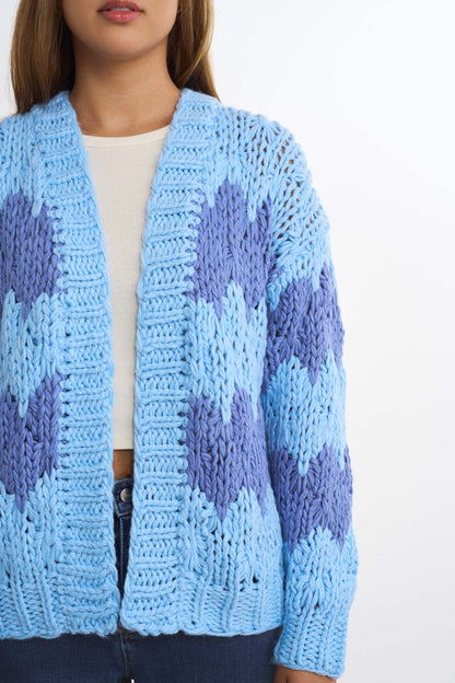 Grobgewirkte Strickjacke