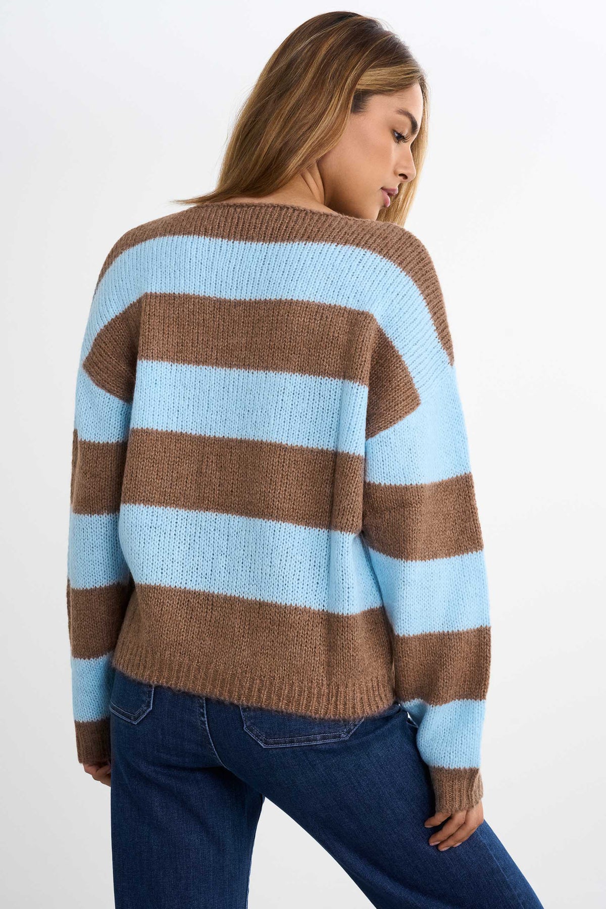 Gestrickter Ringelpullover