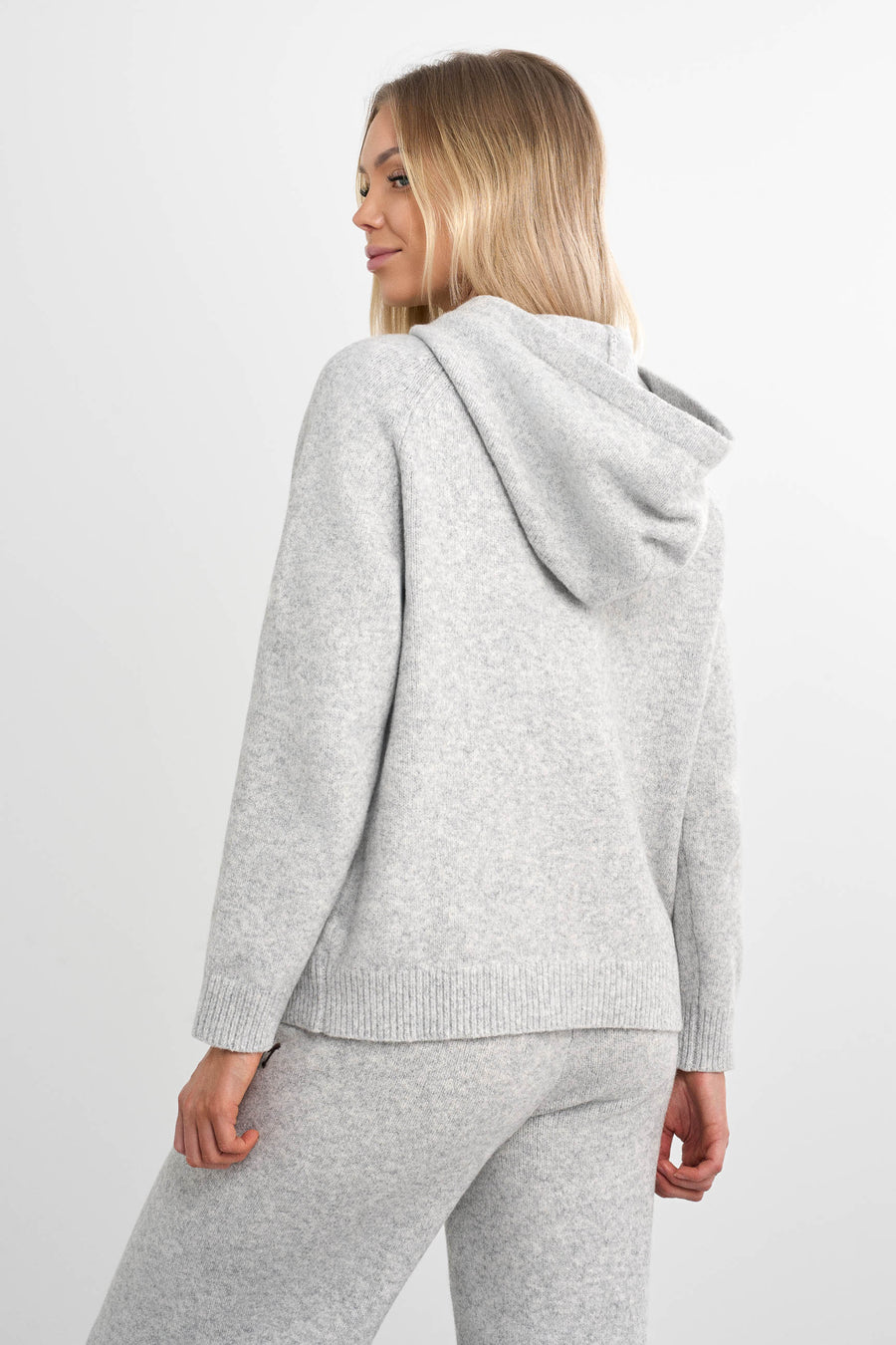 Legacy Knit Hoodie · Grau